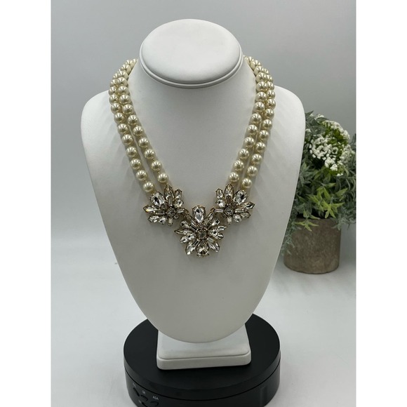 J. Crew Pearl and Rhinestone Cluster
Costume hand knotted Statement Necklace - Picture 2 of 14